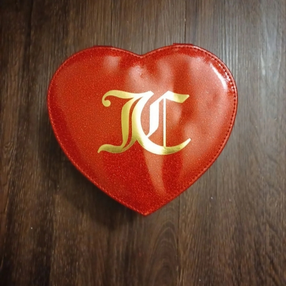 Juicy Couture heart valentines day jewelry box